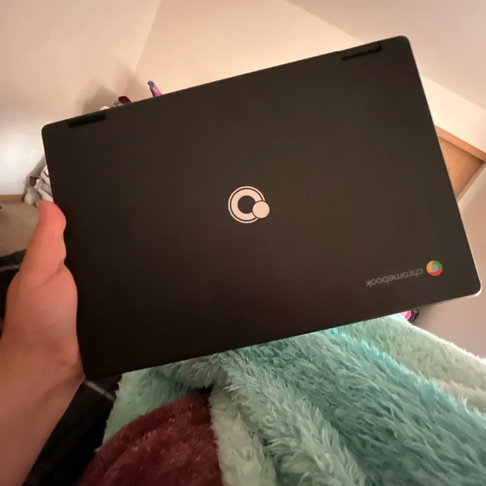 Chromebook - Like New Condition